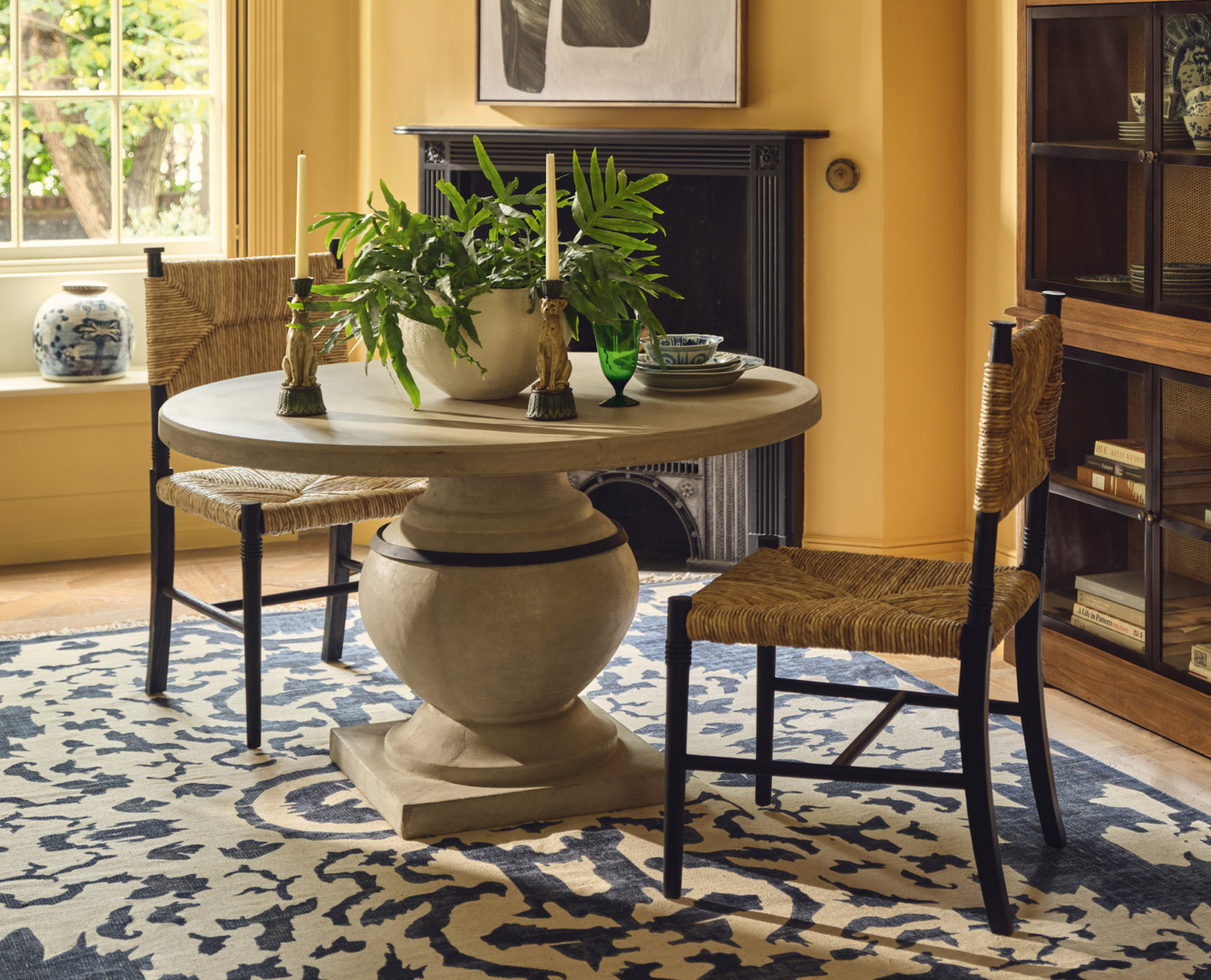 Dining table set